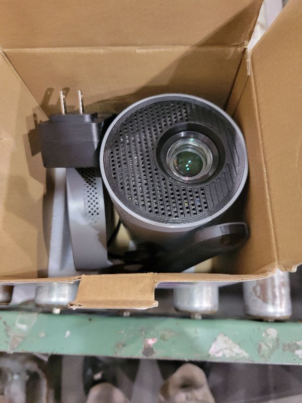 Photo 1 of ?Electric Focus?Magcubic Mini Projector 4K Support, Smart Projector with WiFi 6 and Bluetooth 5.4, 5W Soundbase Speaker, 180° Rotation, Portable Proyector for Home Theater HY300 Ultra (Grey)