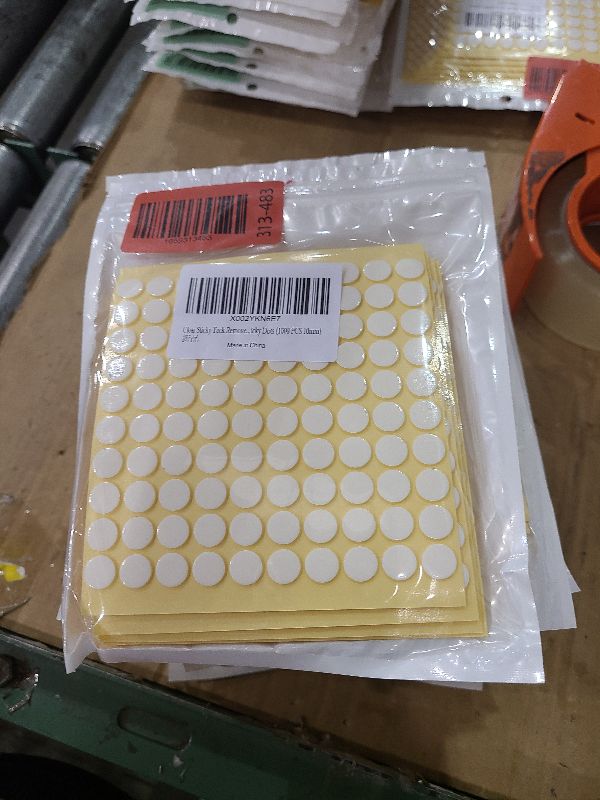 Photo 1 of 1000pcs Double-Sided Putty for Wall Hanging Removable Adhesive Stickers for Posters Easy to Use Wall Adhesive Damage Tacky Putty 