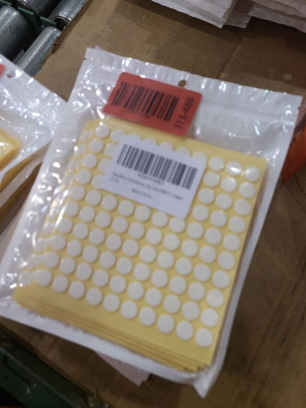 Photo 1 of 1000pcs Double-Sided Putty for Wall Hanging Removable Adhesive Stickers for Posters Easy to Use Wall Adhesive Damage Tacky Putty 