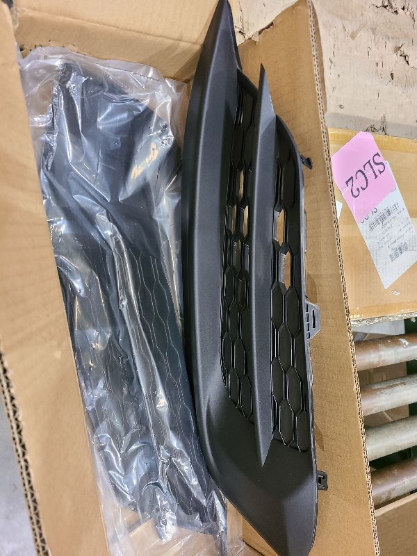 Photo 1 of 2Pcs Front Bumper Fog Light Cover Assembly Compatible with Honda Civic Sedan Coupe 2016 2017 2018 Fog Lamps Cover Replaces 71103-TBA-A00 71108-TBA-A00