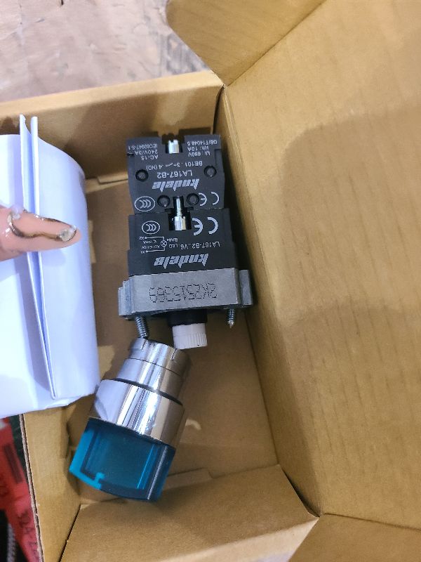 Photo 1 of 10Amp 3 Position Rotary Switch with 110VAC Green Light 22mm 7/8in Mounting Hole Selector Switch Maintained DPDT 2NO 2NC Latching Switch