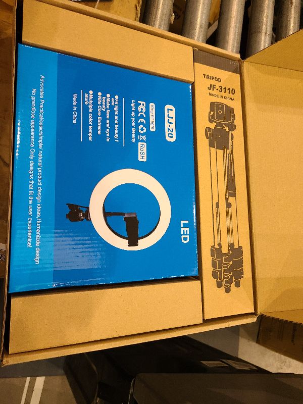 Photo 1 of 
3110 Pro Camera Tripod Lightweight Flexible Portable Three-way Head Compatible with Sony Canon Nikon