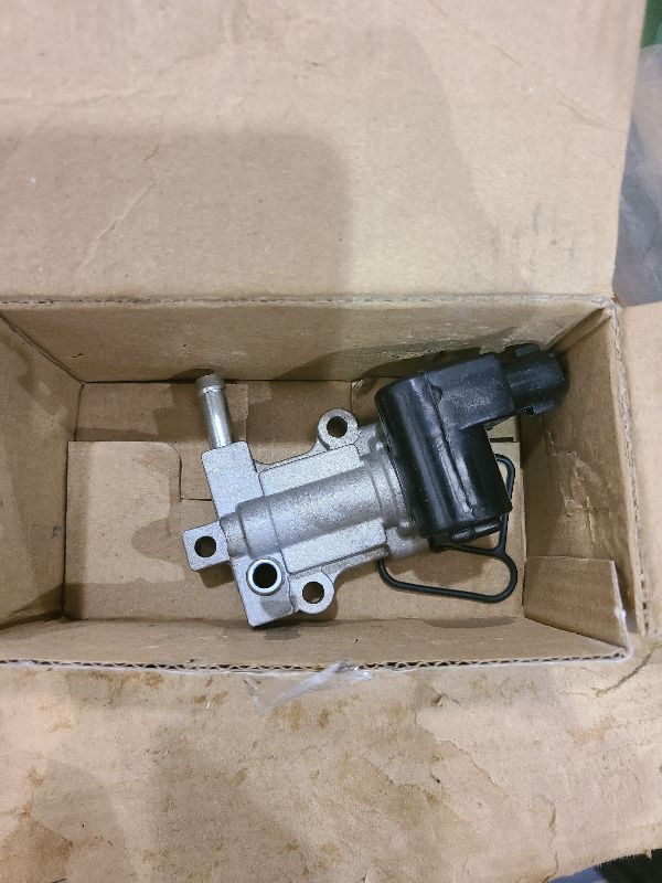 Photo 1 of 22270-75050 ECCPP Idle Air Control Valve iac motor fit for Toyota for Tacoma 2.4l 2.7l 2000 2001 2002 2003 2004, for Toyota for 4Runner 2.7l 2000