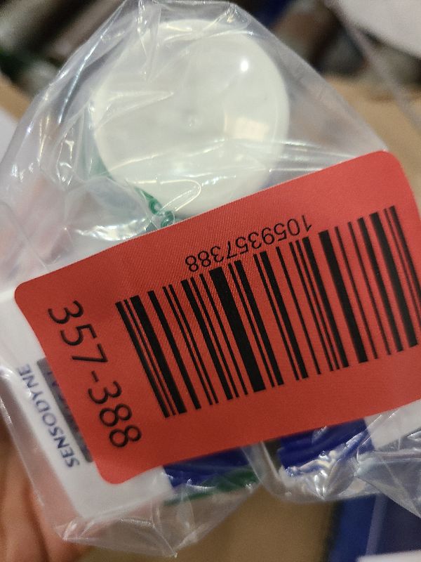 Photo 1 of Sensodyne Clinical White Toothpaste Clinically Proven Whitening for Sensitive Teeth, Stain Protector, 3.4 oz x 3