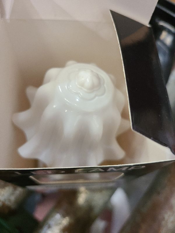 Photo 1 of 1 Pack Flower Shaded Desk Lamp, Night Light for Bedroom, Lamp for Bedroom/Living Room, Sleep Light, Nightlights
