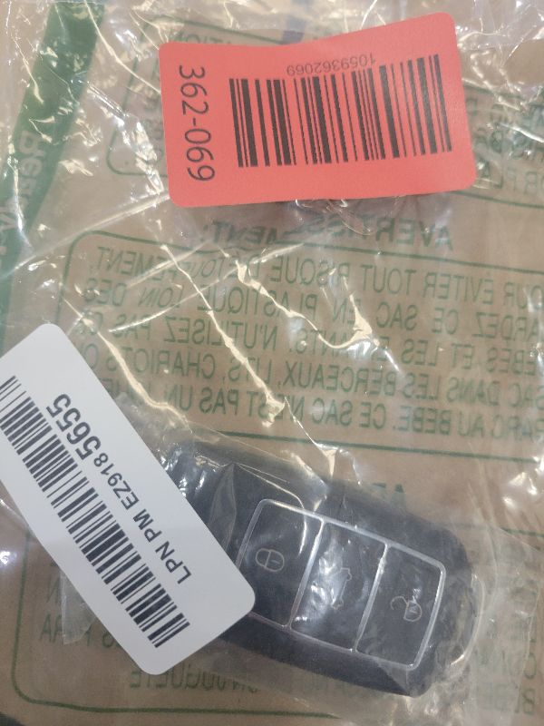 Photo 1 of 2 Pack Remote Fake Car Key Secret Safe, Portable Secret Hidden Pill Container, Diversion Safe Compartment Container to Hide Pills Jewelry or Valuables