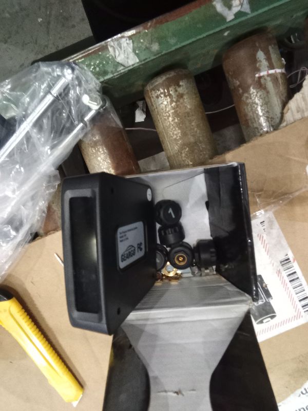 Photo 1 of GEARGO RV Tire Pressure Monitoring System, Tire Pressure Monitor with Solar Charge, TPMS with 6 Sensors & 6 Alarm Modes,2025 Updated Color LCD Display,9.9BAR/0-144PSI for RV/Trailer/Truck/Sedan