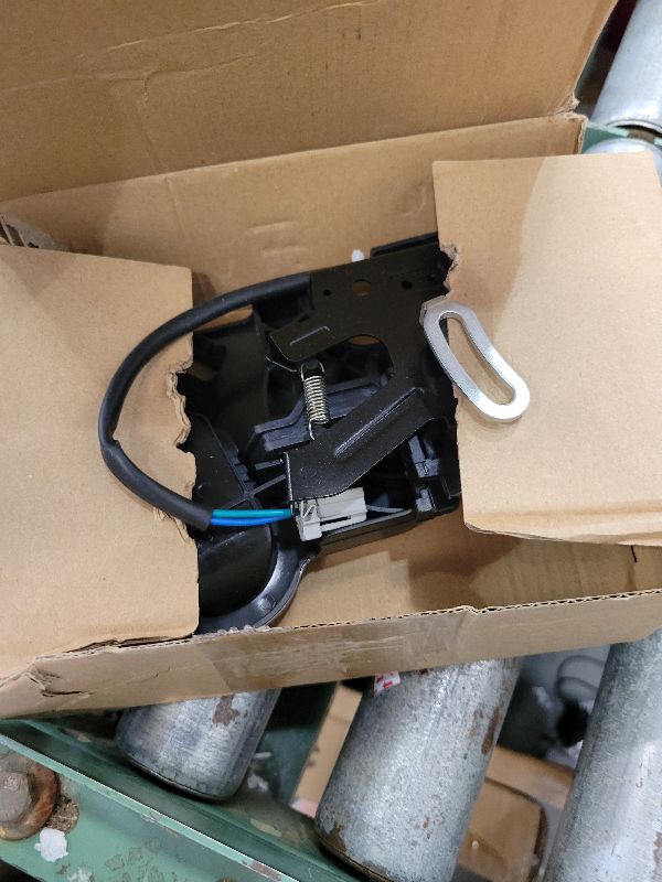 Photo 1 of munirater Trunk Latch Manual Lid Lock Tailgate Lock Latch Replacement for Civic 4Door Sedan LX GX LX-S 2006-2010