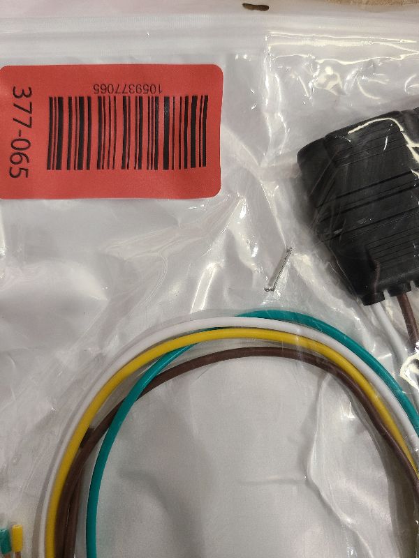 Photo 1 of 25 Inch 4-Way 4 Prong Trailer Wiring Harness Plug Male End Replacement Connector for Trailer Hitch Wire Multi-Purpose Ship Lamp Dust Cover with Trailer Side 4-Pin Trail Lamp Plug
