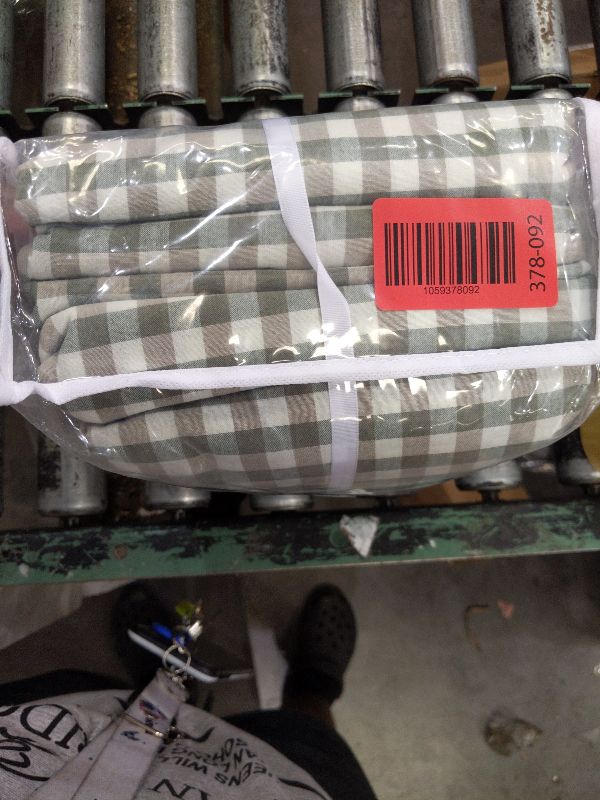 Photo 1 of 100% Cotton Full Sheet Set - 4 Piece Cotton Sheets Full Size Bed Set, Soft, Smooth, Durable, Easy Care, 16" Deep Pocket Checkered Green Sheets - 1 Flat, 1 Fitted, 2 Pillowcases