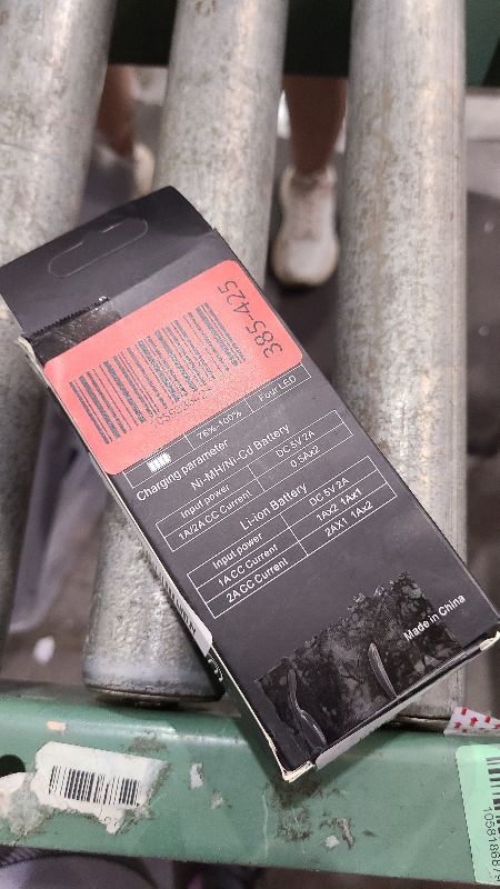 Photo 1 of 2 Slots Smart Charger Universal Intelligent LED Battery Charger 18650 Compatible with Most 3.6V/3.7V Li-Ion and Ni-MH Ni-Cd 1.2V A AA AAA C SC F6 Rechargeable Batteries Current 1.0A 2.0A Optional