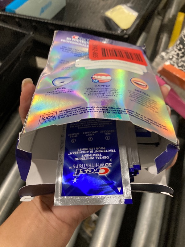View 2 of Crest 3D Whitestrips Professional Effects – Teeth Whitening Kit, 22 Treatments (20 + 2 Bonus), Each with 1 Upper/1Lower, 44 Strips – Crest 3DWhite Teeth Whitening Strips