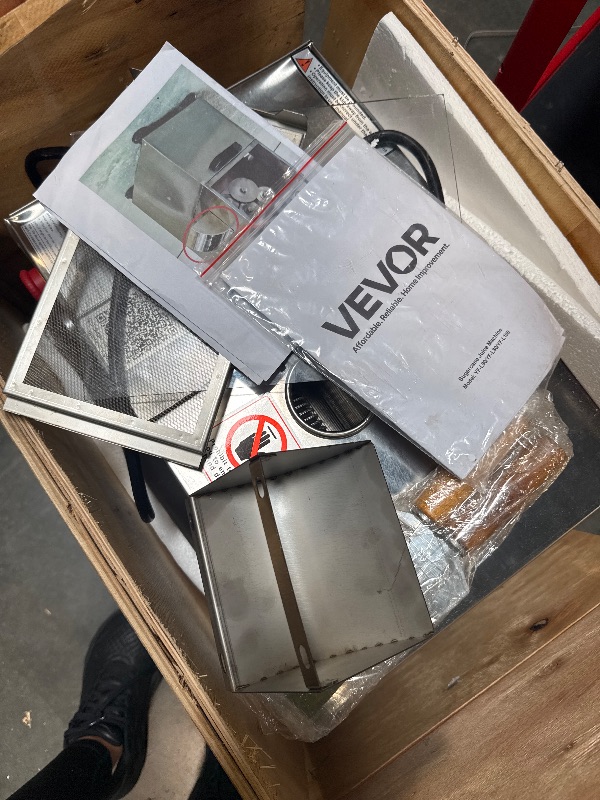 Photo 1 of **********************It turns on perfectly but you need to read the manual.*******************************VEVOR Commercial Sugar Cane Juicer, 800W Electric Sugarcane Juicer Machine with 661LBS/H High Output, 4 Stainless Steel Rollers, Sugar Cane Press Ju