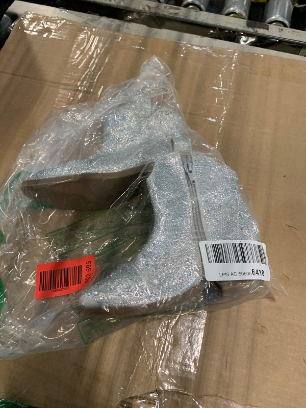 Photo 1 of ***USED****DREAM PAIRS Girls Cowgirl Cowboy Rhinestone Boots Ankle Low Heel Dress Booties,Size 10 Toddler,Silver,SDBO2407K