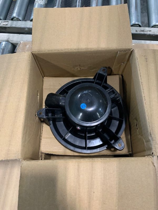 Photo 1 of **MINOR DAMAGE**Heater Blower Motor w/Fan Cage Blower HVAC Blower Motor Assembly fit for 2005-2012 Nissan Frontier, 2005-2012 Nissan Pathfinder, 2005-2015 Nissan Xterra Replaces 700175 27226EA010 615-58688