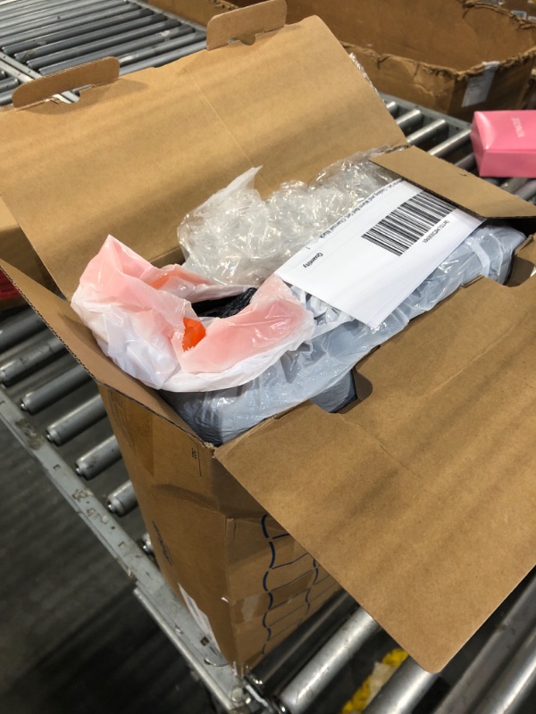 Photo 1 of **DIRTY**Bedsure Twin/Twin XL Comforter Set - Cooling and Warm Bed Set, Charcoal Black Reversible Bedding for All Season, 2 Pieces, 1 Twin/Twin XL Size Comforter (68"x88") and 1 Pillow Case (20"x26")