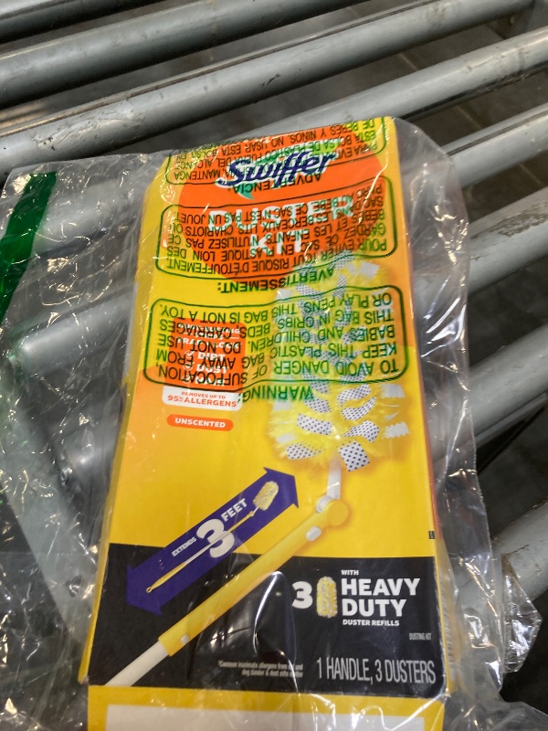 Photo 1 of **missing parts**Swiffer Duster Heavy Duty 3 ft Extendable Handle Starter Kit with 3 Refills