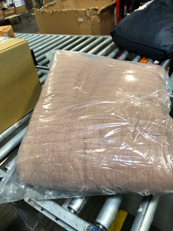 Photo 1 of **ONE PIECE** EVERGRACE Cross Stitch Pre-Washed Cotton Quilt Bedding Set Queen Size, Oversized 3 Pieces Lightweight Bedspread Coverlet for All Season, with 2 Matching Shams, Camel Brown, 92"x96"