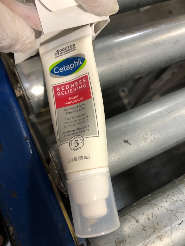 Photo 1 of ** USED** Cetaphil Night Cream, Redness Relieving Night Moisturizer for Face, 1.7 fl oz, For Dry, Redness-Prone Skin, Hypoallergenic, Fragrance Free