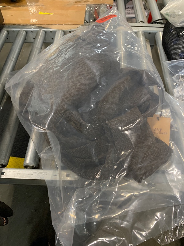 Photo 1 of ***SIMILAR ITEM***
Men's Herringbone Tweed Blazer 2 Button Wool Blend Sport Coat Jacket Brown Herringbone XL