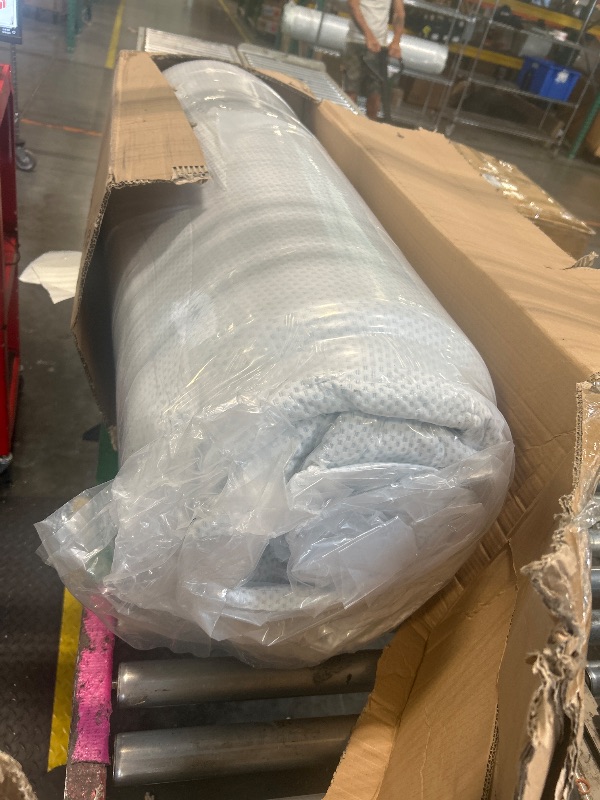 Photo 1 of ******FACTORY SEALED*****NO RETURN****
ZINUS 12 Inch Green Tea Cooling Memory Foam Mattress [New Version], King, Fiberglass Free, Medium Firmness, Cooling Gel Foam, Certified Safe Foams & Fabric, Mattress in A Box