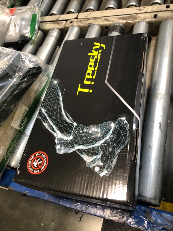 Photo 1 of ** VERY USED**** Treesky Non Slip Work Shoes for Women in Food Service - Slip Resistant, Waterproof, Comfortable & Lightweight Sneakers, Suitable for Restaurant, Kitchen & Nursing Crews Black