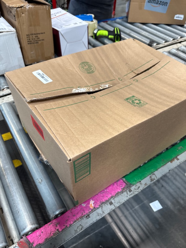 Photo 1 of ****QUILT ONLY**** Exclusivo Mezcla Reversible Twin Quilt Bedding Set with Pillow Sham, Lightweight Quilts Twin Size, Soft Bedspreads Bed Coverlets for All Seasons - (Light Grey, 68"x88")