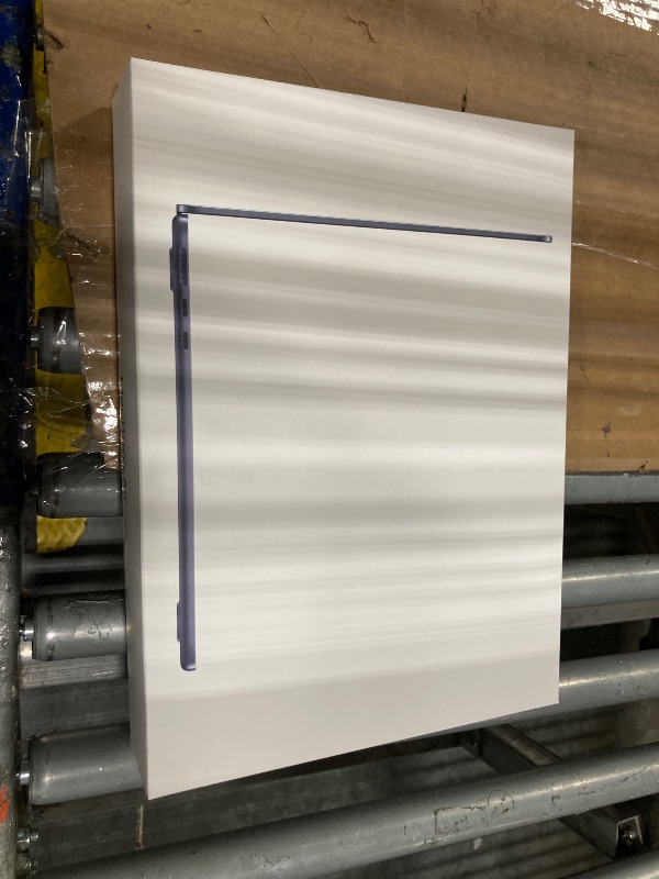 Photo 1 of ***factory sell*** Apple 2025 MacBook Air 13-inch Laptop with M4 chip: Built for Apple Intelligence, 13.6-inch Liquid Retina Display, 16GB Unified Memory, 256GB SSD Storage, 12MP Center Stage Camera, Touch ID; Midnight