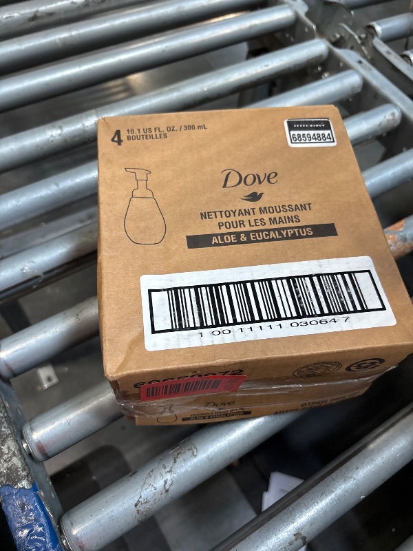 Photo 1 of ***MISSING 2 HAND WASH***Dove Foaming Hand Wash 4 Count Aloe & Eucalyptus Protects Skin from Dryness, More Moisturizers than the Leading Ordinary Hand Soap, 10.1 oz