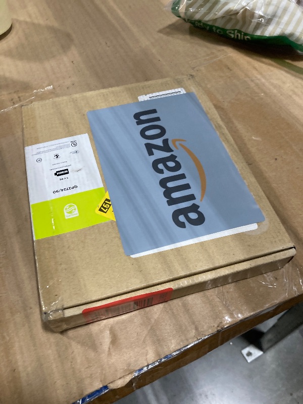 Photo 1 of ** USED** Philips Norelco OneBlade 360 Hybrid Face, Electric Beard Trimmer and Shaver, with 360 Blade Technology, 1x 360 Blade for Face, 5in1 Adjustable Comb, Model QP2724/90