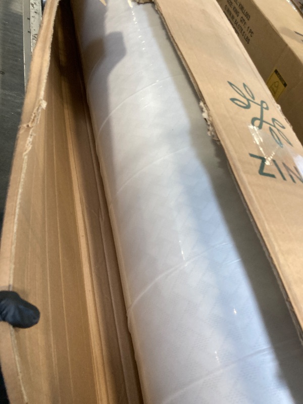 Photo 1 of ** NEW / NO RETURNS** ZINUS 12 Inch Queen Cooling Essential Memory Foam Mattress [NewVersion], Fiberglass Free, Medium Feel, Breathable Cooling Layers, Certified Safe Materials