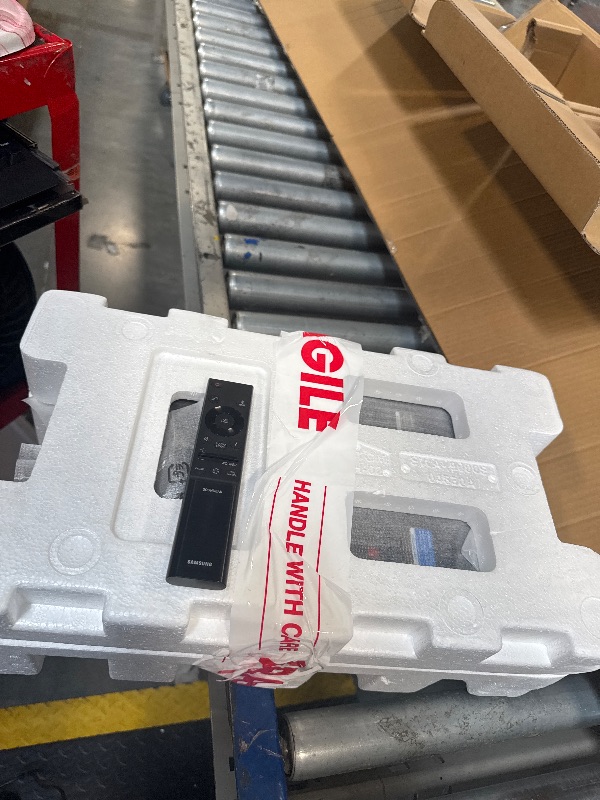 Photo 1 of ** USED/ FUNCTIONAL TESTED / DAMAGE MINOR** Samsung HW-Q910D 9.1.2 ch Soundbar w/Dolby Audio, Surround Sound Expansion, Adaptive Sound, Wireless Subwoofer, 2024