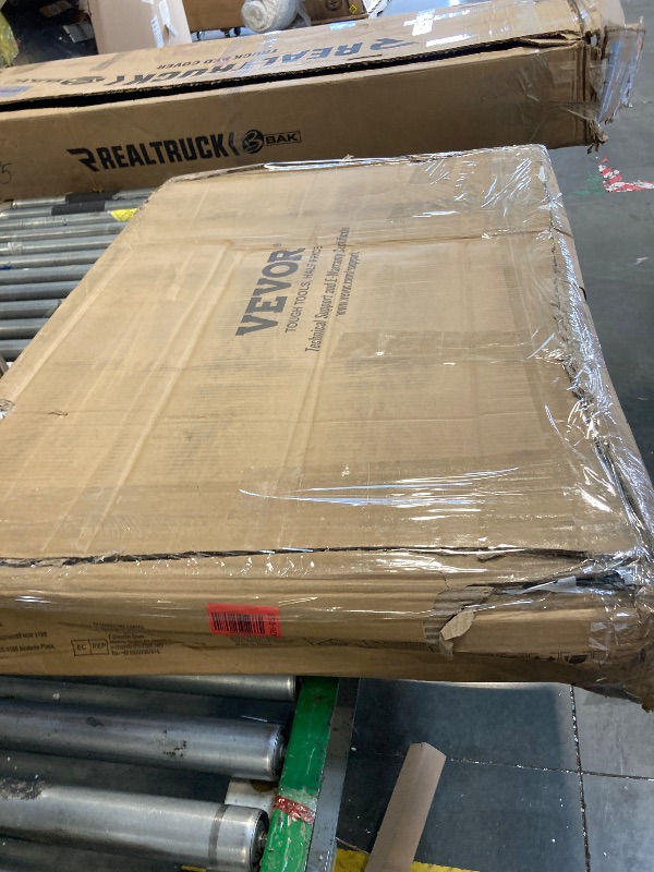 Photo 1 of ** NEW BRAND ITEM** VEVOR 236.2 x 157.5 x 24.2 inch(LxWxH) Chicken Tunnels for Yard, Portable Chicken Run with Corner Frames, 2 Sets, Suitable for Chickens, Ducks, Rabbits