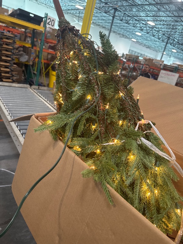 Photo 1 of ** BRAND NEW ITEM / FUNCTIONAL TESTED** National Tree Company Pre-Lit 'Feel Real' Artificial Full Christmas Tree, Green, Frasier Grande, White Lights, Includes Stand, 7.5 Feet