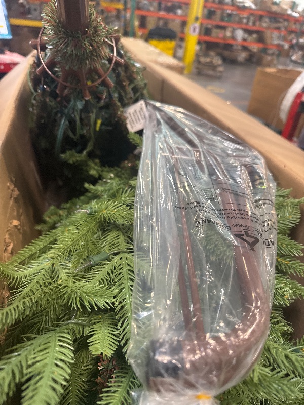 Photo 1 of ** BRAND NEW ITEM / FUNCTIONAL TESTED** National Tree Company Pre-Lit 'Feel Real' Artificial Full Christmas Tree, Green, Frasier Grande, White Lights, Includes Stand, 7.5 Feet