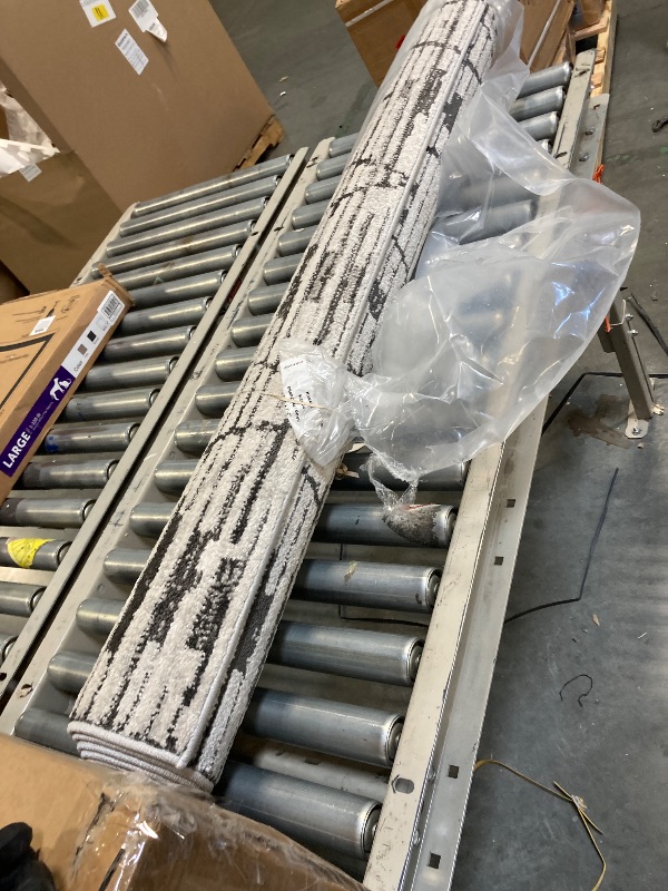 Photo 1 of ** USED/ DIRTY ** Loloi Kamala Collection KAM-02 Charcoal/Dove 5'-3" x 7'-9" Area Rug