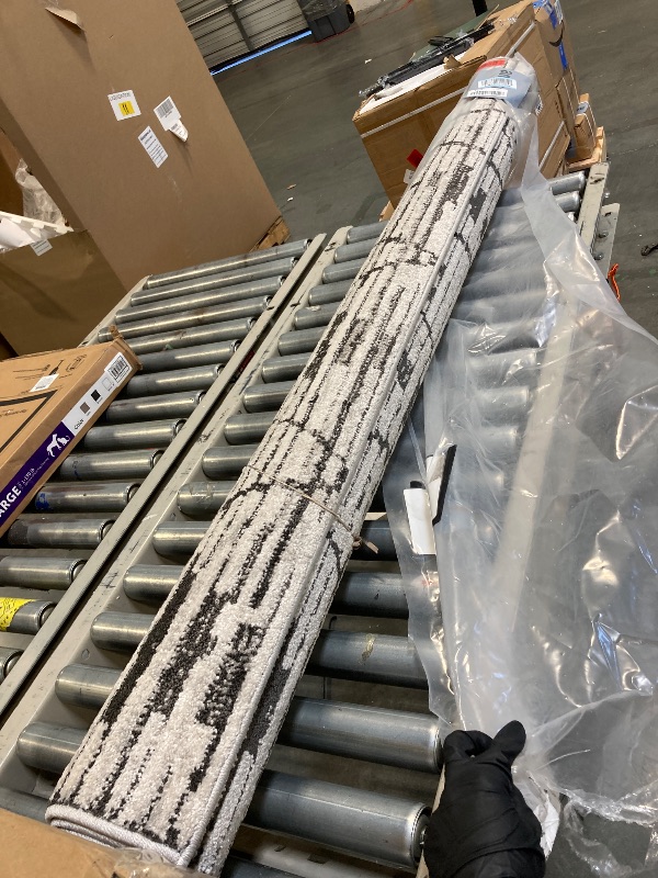 Photo 1 of ** USED/ DIRTY ** Loloi Kamala Collection KAM-02 Charcoal/Dove 5'-3" x 7'-9" Area Rug