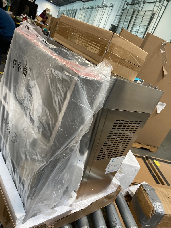 Photo 1 of ** NEW /  INCLUDED ACCESORIES FILTERS AND MANUAL **Avalon Wall Mounted Water Fountain with Bottle Filling Station, High Capacity Cooling, Sensor Dispensing, Self Cleaning, Digital Bottle Counter Display, Dual Filtration, ADA Compliant