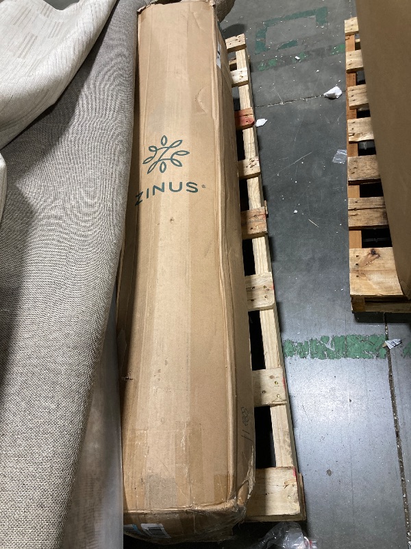 Photo 1 of ** FACYTORY SEALED/ NO RETURNS** ZINUS 12 Inch Queen Green Tea Memory Foam Mattress [New Version], Fiberglass free, Medium Firm Feel, Zoned Pressure Relief, Certified Safe Foams & Fabric, Mattress in A Box