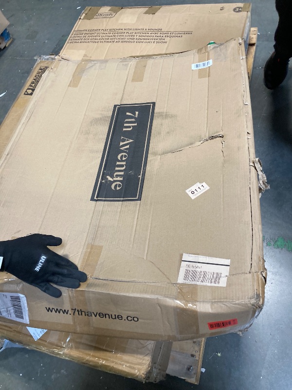 Photo 1 of ** USED/ DIRTY  ** Loloi Layla Collection LAY-03 Olive/Charcoal 9'-0" x 12'-0" .13" Thick Area Rug, Soft, Durable, Vintage Inspired, Distressed, Low Pile, Non-Shedding, Easy Clean, Printed, Living Room Rug