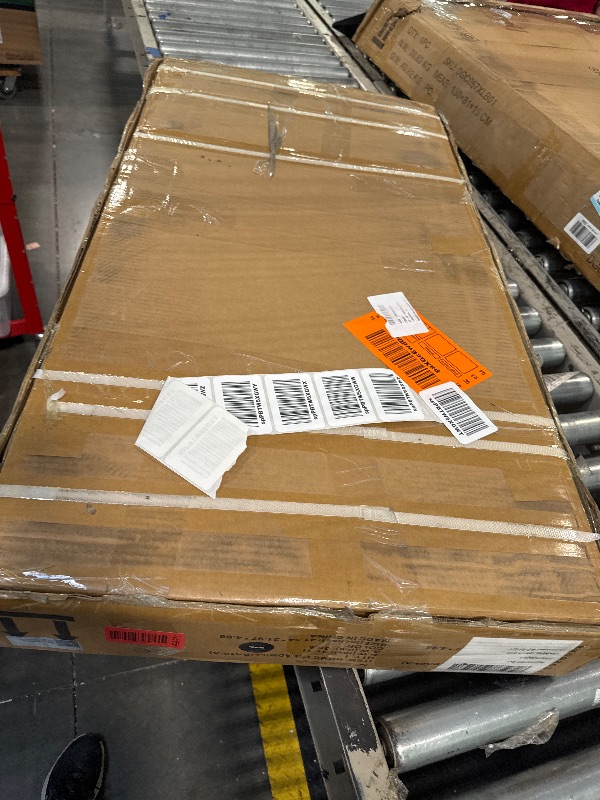 Photo 1 of ** BRAND NEW ITEM / TESTED FUNCTIONAL ** SupeRun Walking Pad, Under Desk Treadmill for Home Office, LED Display, 2.5 HP Quiet Walking Jogging Machine?No-Assembly Walking pad Treadmill with APP and Remote Control, 250 lbs Capacity