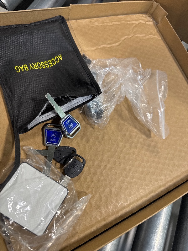 Photo 1 of ** BRAND NEW ITEM / ACCESORY BAG INCLUDED ** KAER 5-6 Gun Safe,Gun Safes for Rifle and Pistols,Gun Cabinets,Rifle Safe,GunSafes for Rifle and Shotguns,Gun Safes & Cabinets with Drawer,Indoor Gun Rack,Removable Shelf (L)