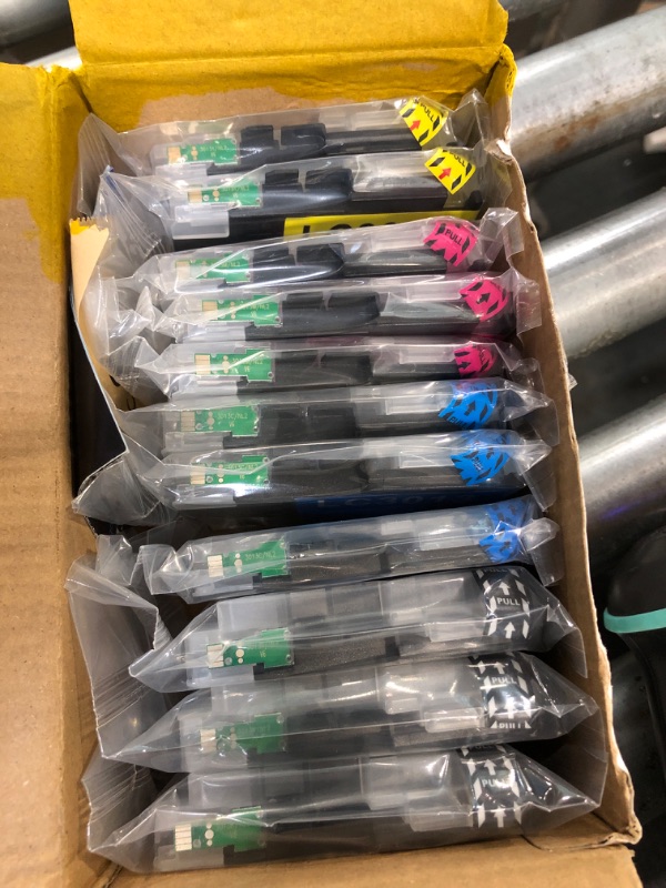 Photo 1 of ** NEW / MISSING ONE** BOSSINK LC3013 Ink Cartridges BK/C/M/Y Compatible Replacement for Brother LC3013 LC3011 High Yield Work for Brother MFC-J497DW MFC-J491DW MFC-J690DW MFC-J895DW Printer (12-Pack,3BK/3C/3M/3Y)