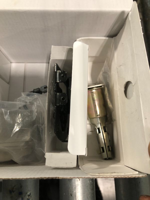 Photo 1 of ****missing key****Kwikset Halo Touch Fingerprint Wi-Fi Smart Lock, Keyless Entry Door Low Profile Deadbolt, Geofence Auto-Unlock, Grade AAA Certified, No Hub Easy Install, Satin Nickel Lifetime Finish Warranty, Arch
**a little scratched**