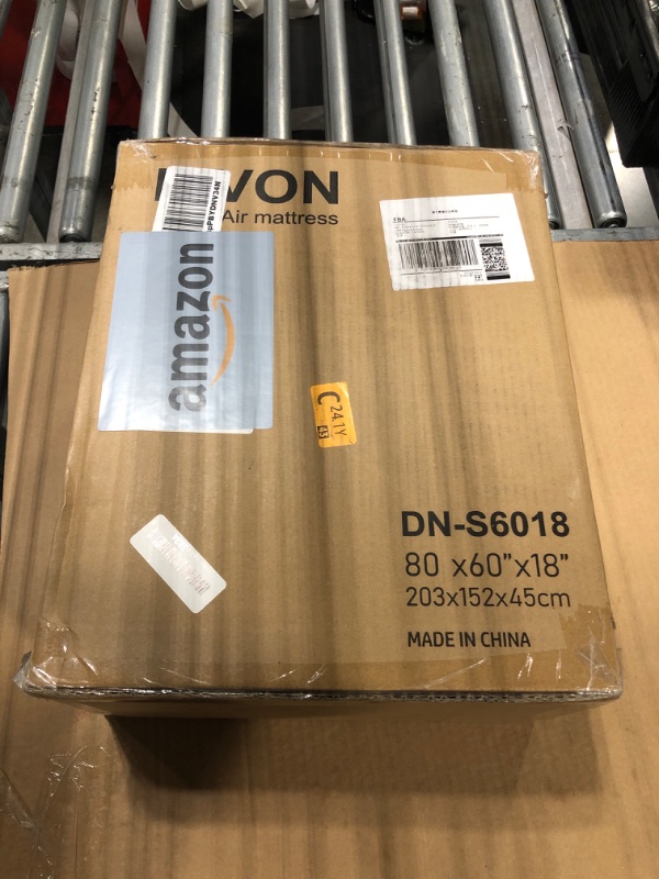 Photo 1 of DIVON Air Mattress Queen with Built in Pump,18'' Raised Self Inflatable Mattress,Foldable Blow Up Mattress in 3 Mins,Portable Air Bed for Camping,Travel&Floor,Queen Size Air Matress for Adults,660lbs