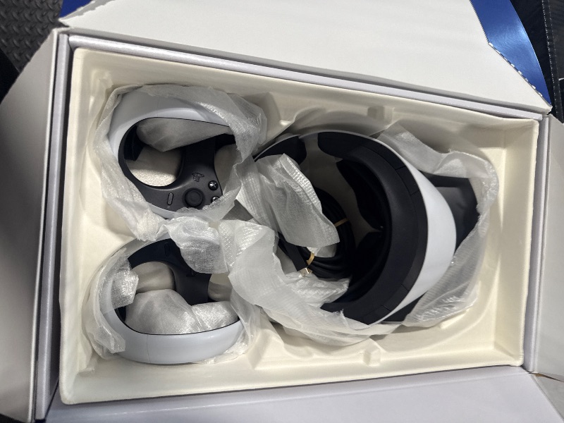 Photo 1 of ***CABLE IN BAD CONDITION***
PlayStation VR2 (PSVR2)