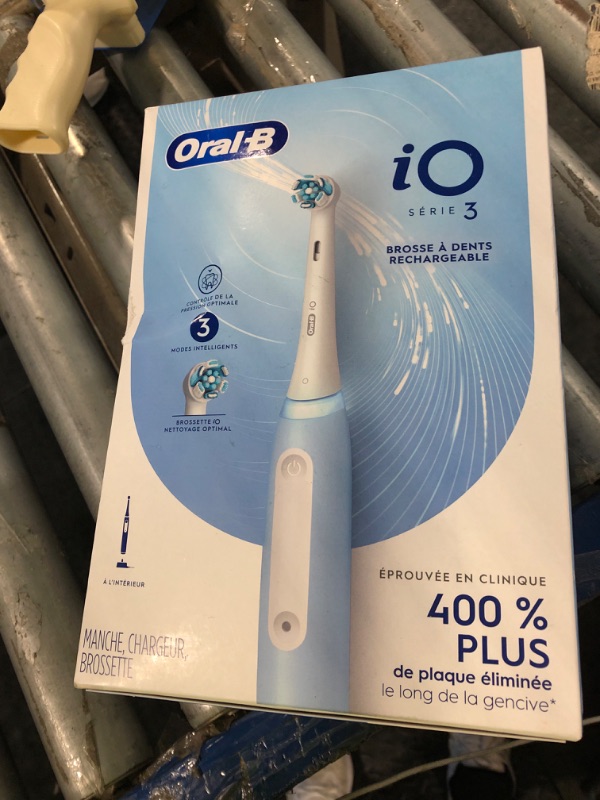 Photo 1 of ***NO HEAD, NO CHARGER ***Oral-B iO3 Electric Toothbrush (1) with (1) Ultimate Clean Brush Head and (1) Charger, Blue