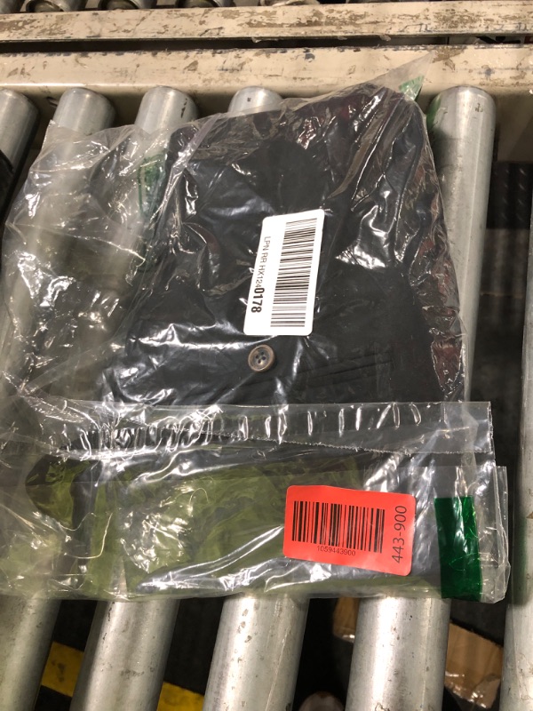 Photo 1 of **NEEDS TO BE CLEANED** Amazon Essentials Men's Classic-Fit Wrinkle-Resistant Stretch Dress Pants, Black, 31W x 32L