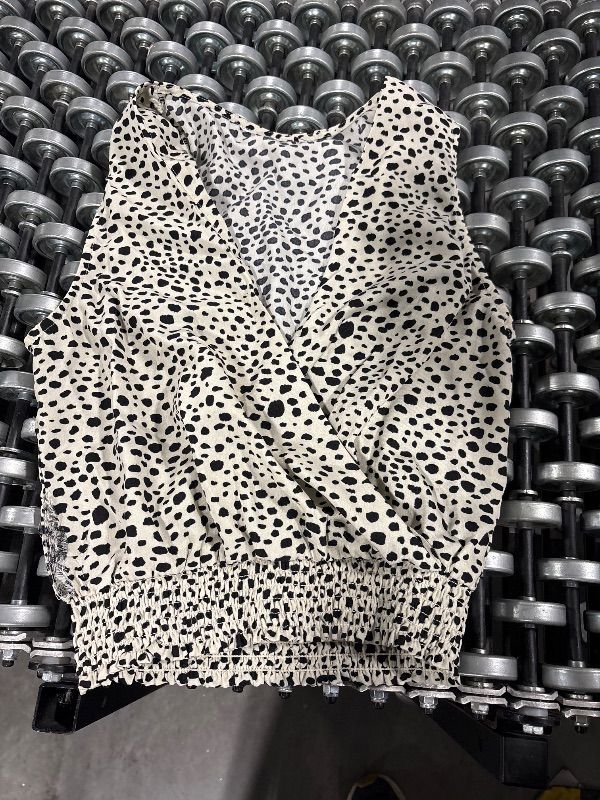 Photo 1 of ***SIMILAR ITEM*** ******TANK MODEL*****SUGARLIPS Women's Cale Leopard Peplum Top, Medium
