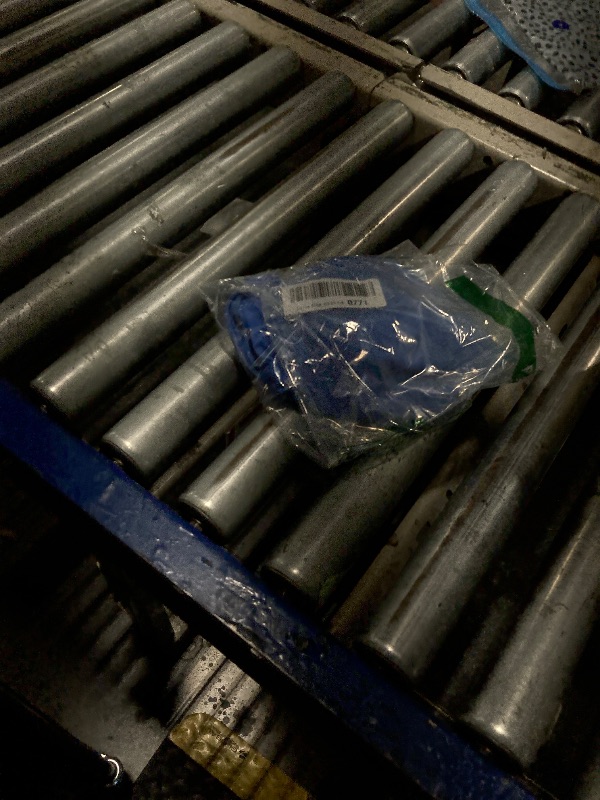 Photo 1 of Amazon Essentials Women's Active FormFlex Buttery Soft Light Support Y-Back Thin Strap Yoga Sports Bra, Ocean Blue, Medium